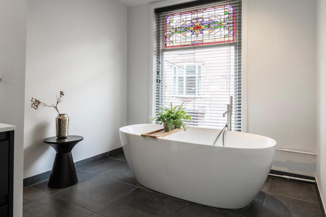 Xxl Loft With Bath Located Stadsvilla Tilburg Zewnętrze zdjęcie
